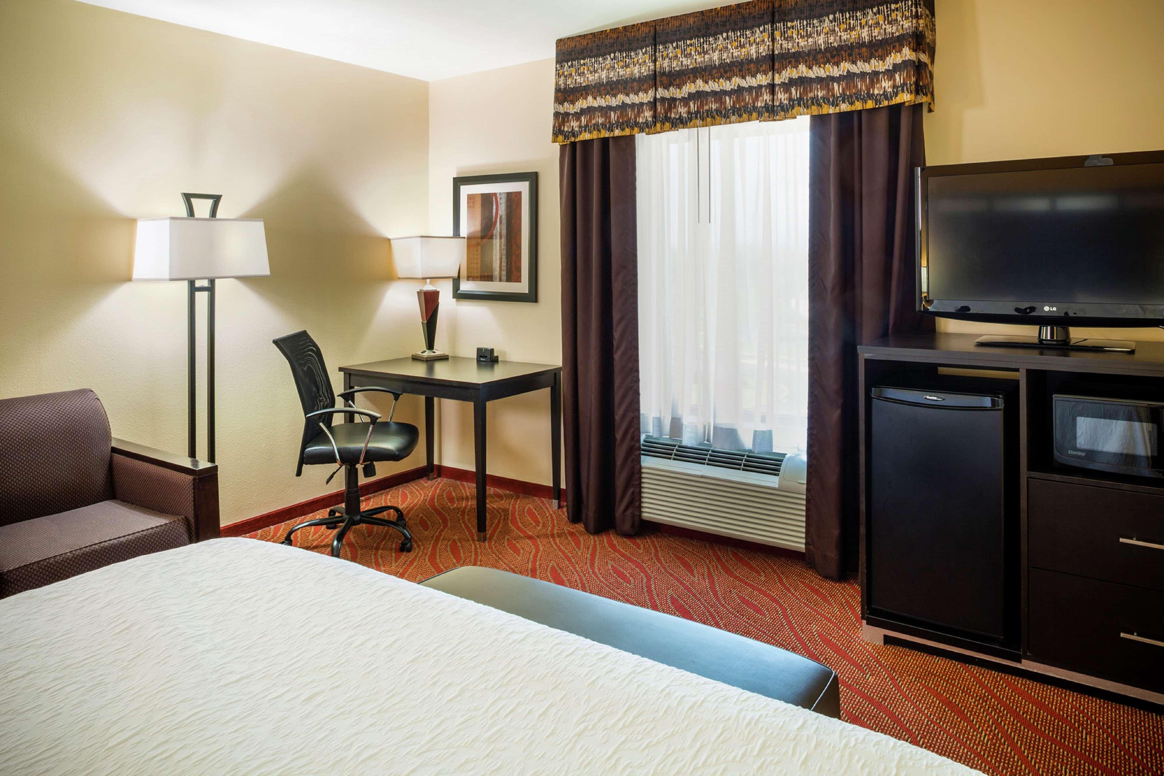 Hampton Inn Limerick Exterior photo