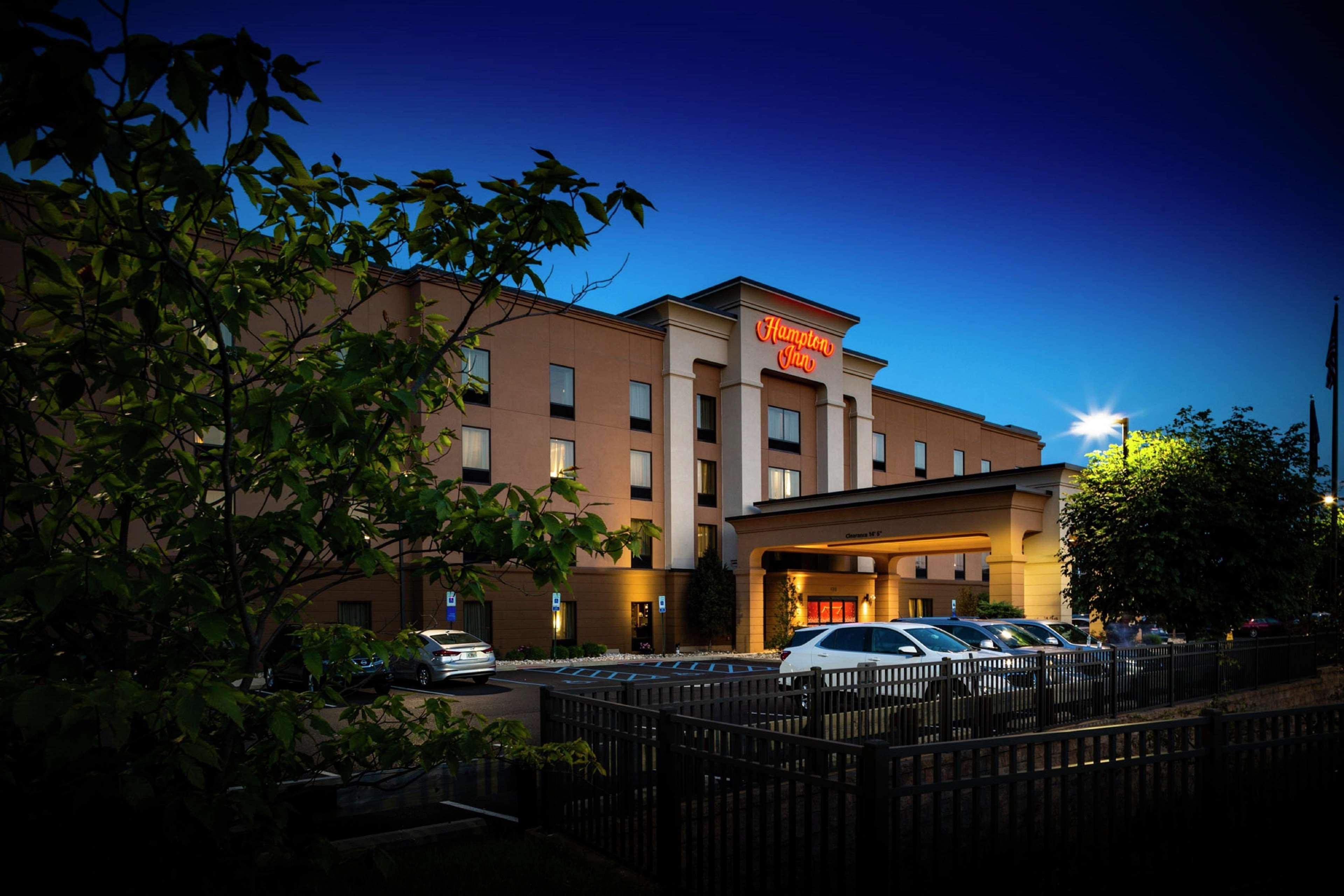 Hampton Inn Limerick Exterior photo